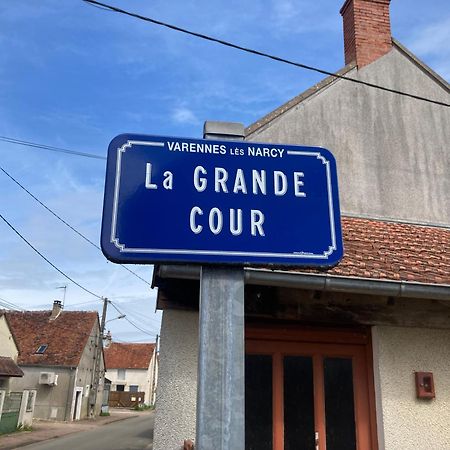 Logis Cote Jardin Vila Varennes-les-Narcy Exterior foto